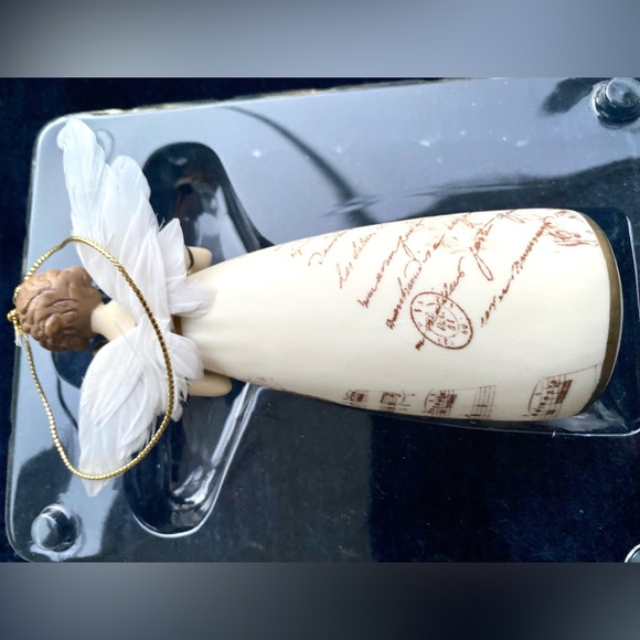 New in Box Vintage Angel Christmas Ornament - Picture 10 of 12